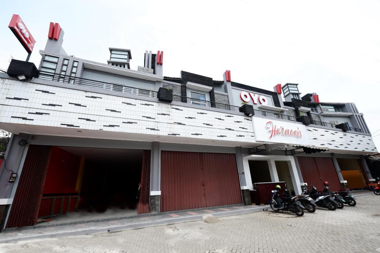 Oyo 1998 Harmonis Hotel Purwokerto Kültér fotó