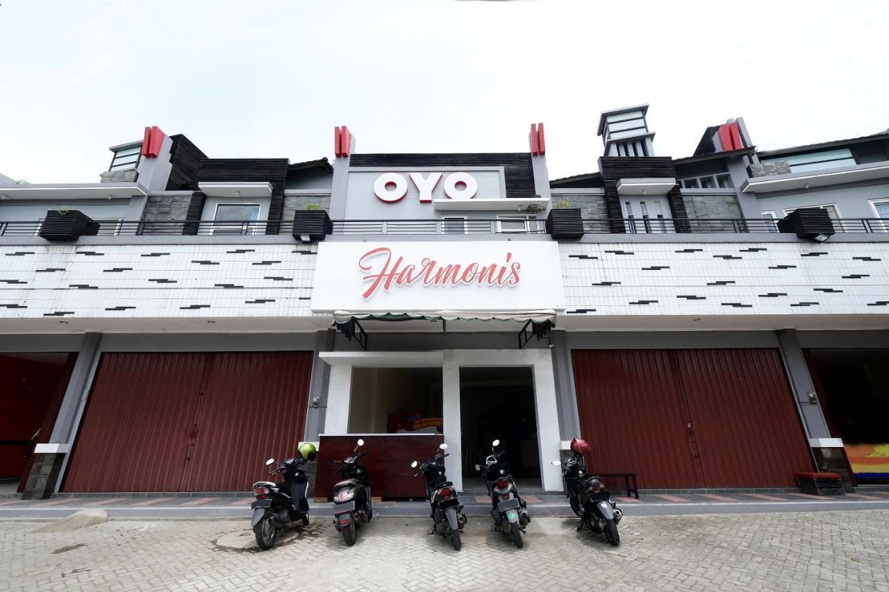 Oyo 1998 Harmonis Hotel Purwokerto Kültér fotó